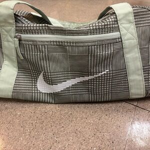 Nike Mint Green and Gray Patterned Duffel Bag